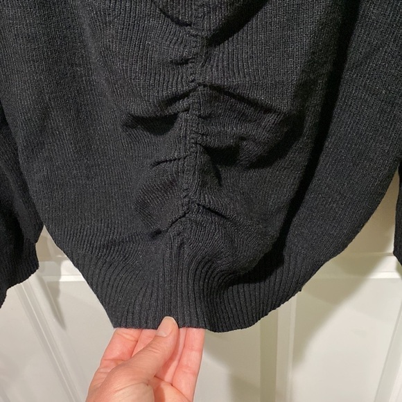 NWT Low Cut Puff Sleeve Soft Stretchy Sweater - Picture 6 of 11